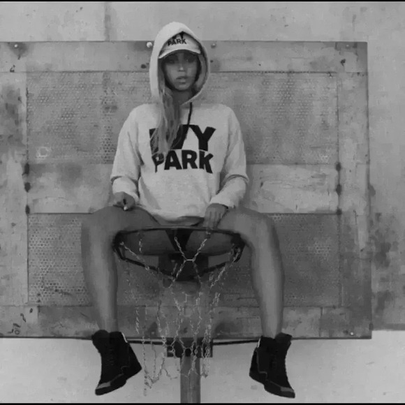 Ivy Park Beyoncé Hoodie Women's Medium Gray Pullover Sweatshirt Long Sleeve - Picture 2 of 10